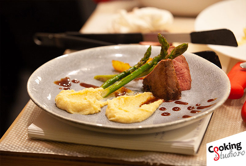 Cooking Studio - Cursuri si Workshopuri de Gatit